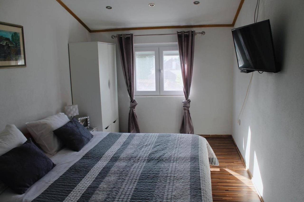 Penhaus Apartman Angelus Drage Pakostane Luaran gambar